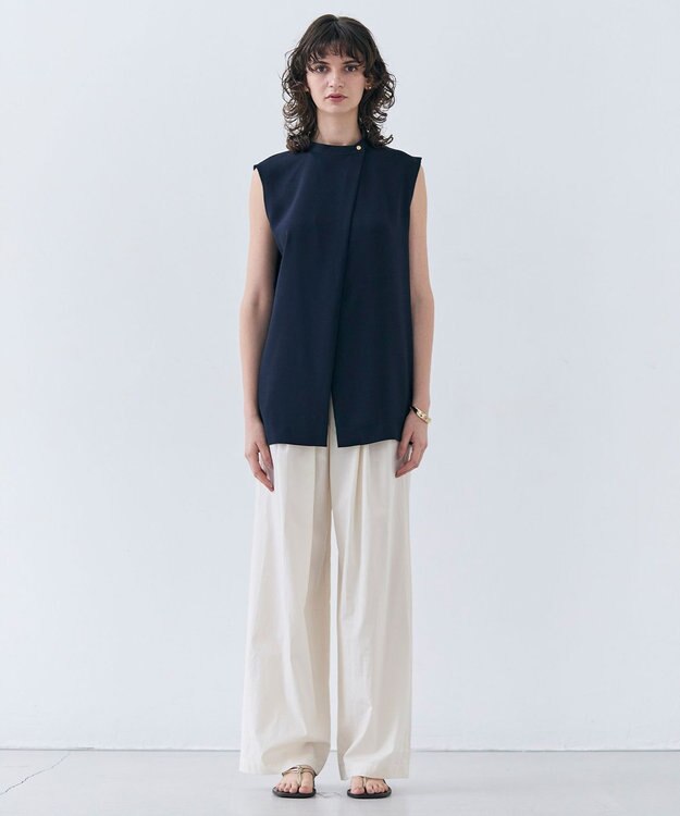 BEIGE， 【洗える】FLEUR / フロントボタンノースリーブブラウス Navy