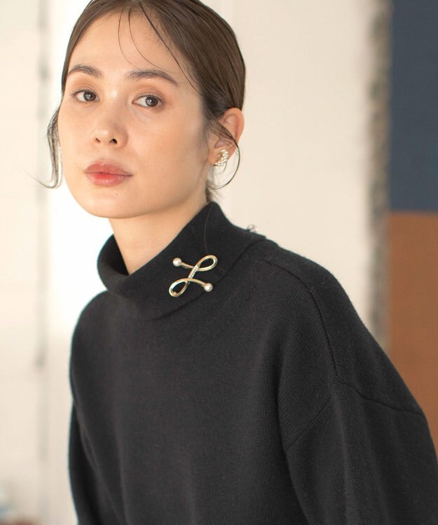 組曲 ウェーブラインブローチ ゴールド系