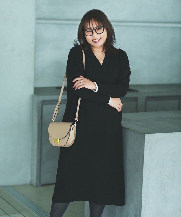 UNFILO 【野呂佳代さん着用】マイビューティニット Ｖネックワンピース ブラック