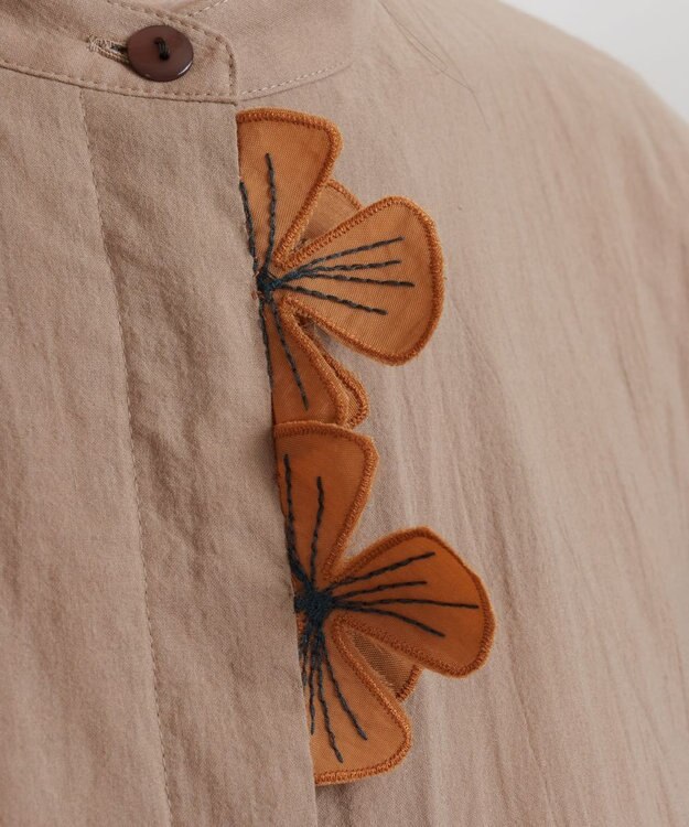 muuc 花刺繍モチーフのコットンローンワンピース ベージュ