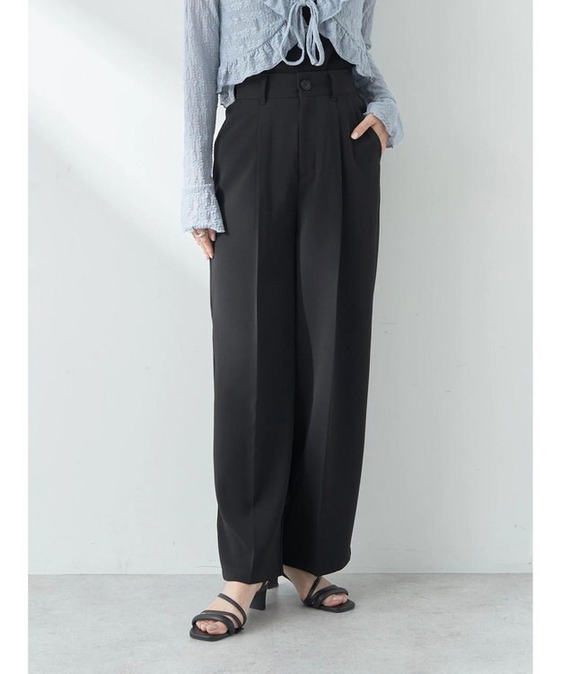 earth music&ecology タックストレートパンツ Black