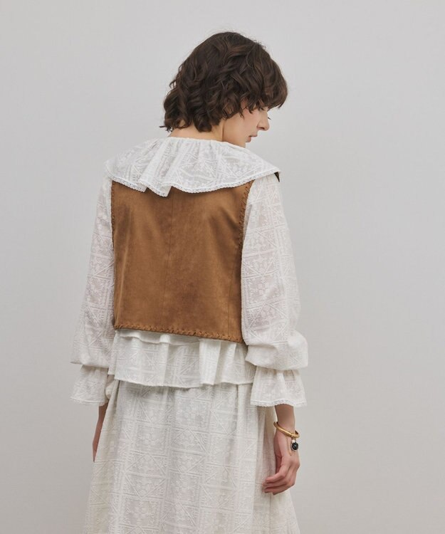 GRACE CONTINENTAL フェイクスウェードジレ キャメル