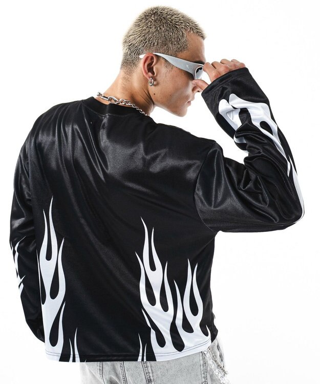 WEGO 【ユニセックス着用ITEM】ファイヤーパターンゲームロゴT（長袖） ブラック