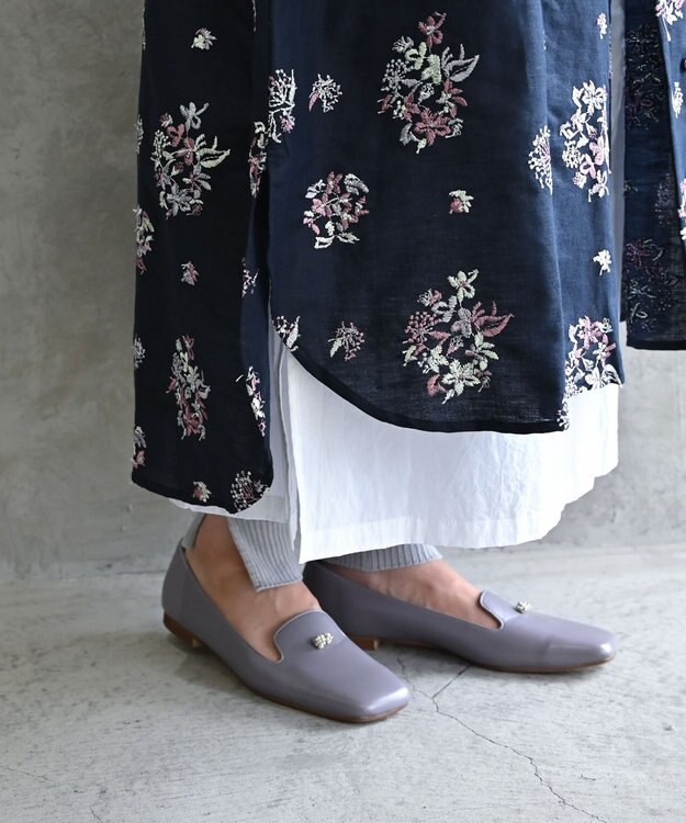 muuc 〈2WAY〉〈コットン×リネン〉〈高品質なドライタッチ生地〉〈遠州織物の工場で織られた上質なコットン生地〉野小花刺繍 羽織り＆ワンピースドレス ネイビー