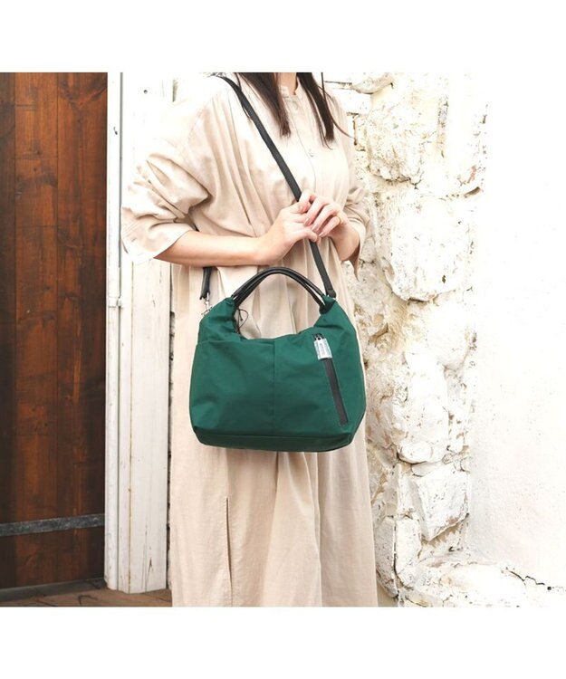 Regalo Felice 【驚くほど軽くて水にも強い！】2wayショルダー / REGALO GR(グリーン）