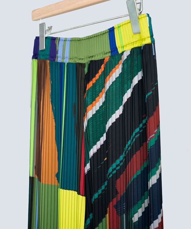 COQ DIALOGUE 前後2WAYプリーツパンツ グリーンマルチカラーストライプ