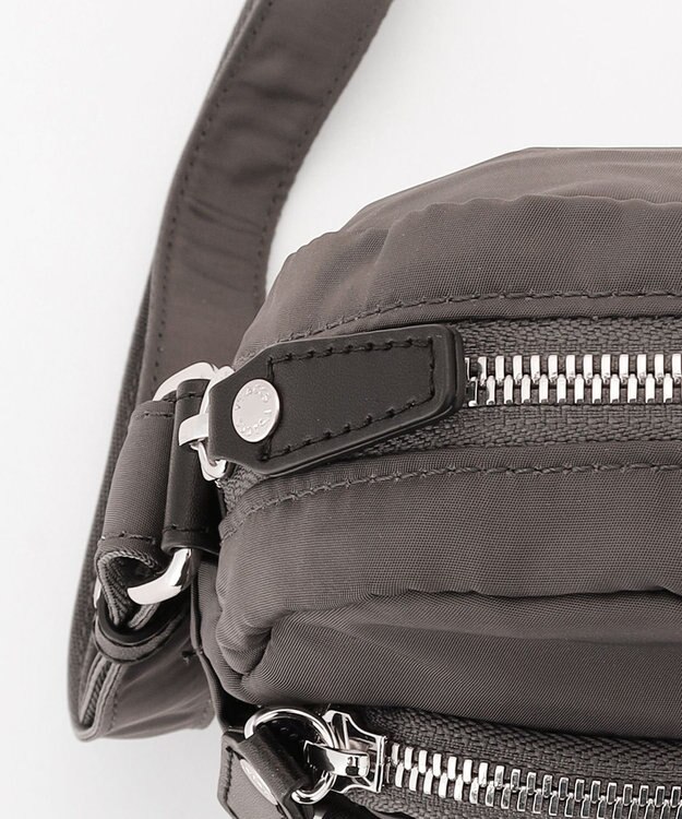 Y'SACCS ポリエステルツイル ポシェット ダークグレー