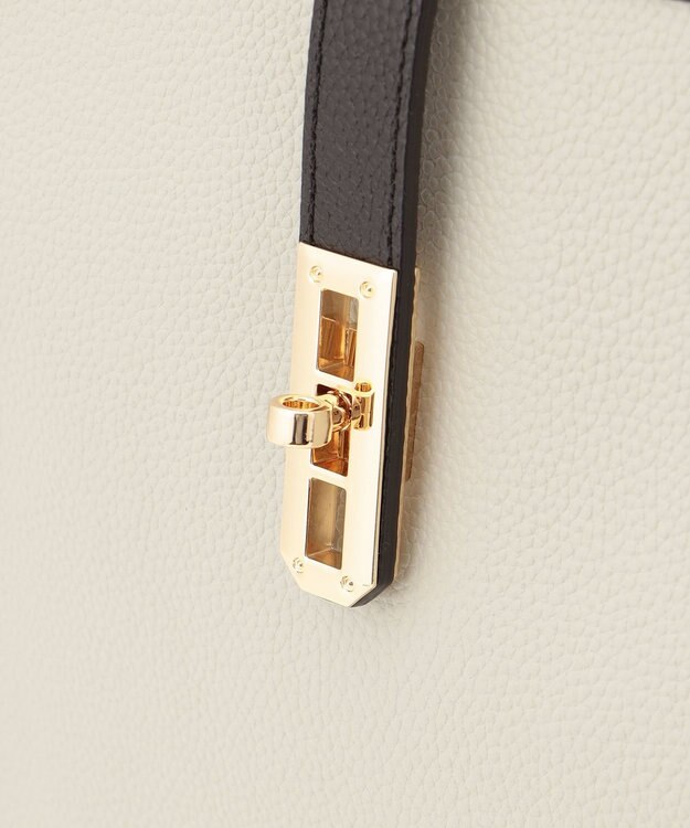 LA BAGAGERIE スクエアレザー2WAYショルダーバッグ アイボリー