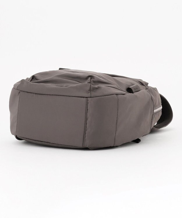 Y'SACCS ポリエステルツイル リュックサック ダークグレー