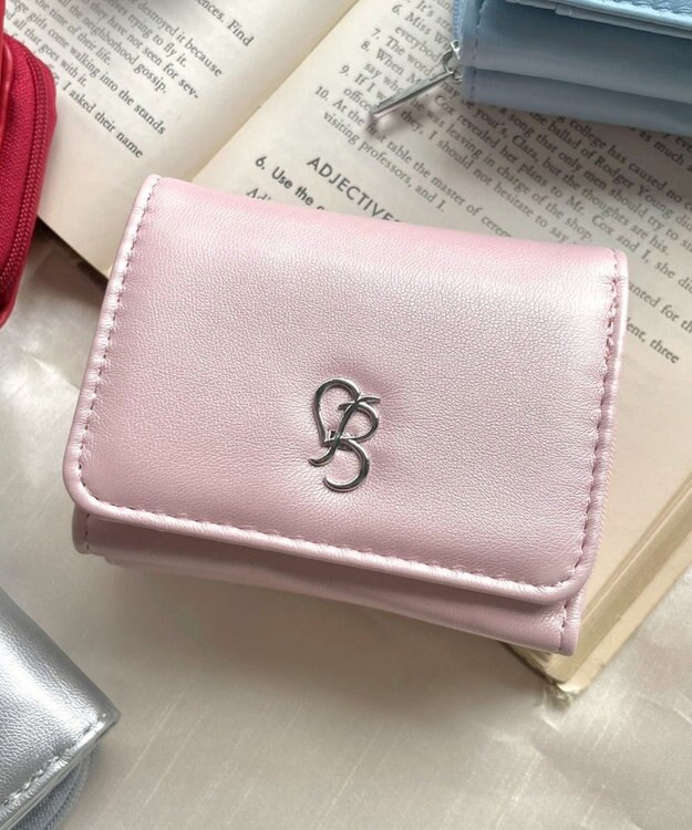 WEGO イニシャルパーツミニウォレット ライトピンク