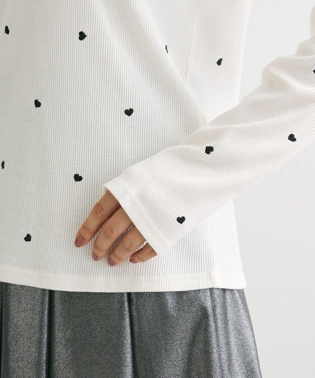 Green Parks ・ＤＯＵＢＬＥ　ＦＬＡＧＳ　ハート刺繍リブロンＴＥＥ Off White