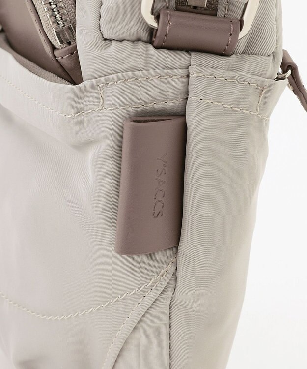 Y'SACCS ポリエステルツイル ポシェット グレージュ