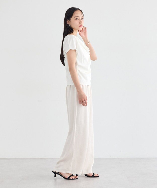 earth music&ecology フレンチスリーフドレーププルオーバー Off White