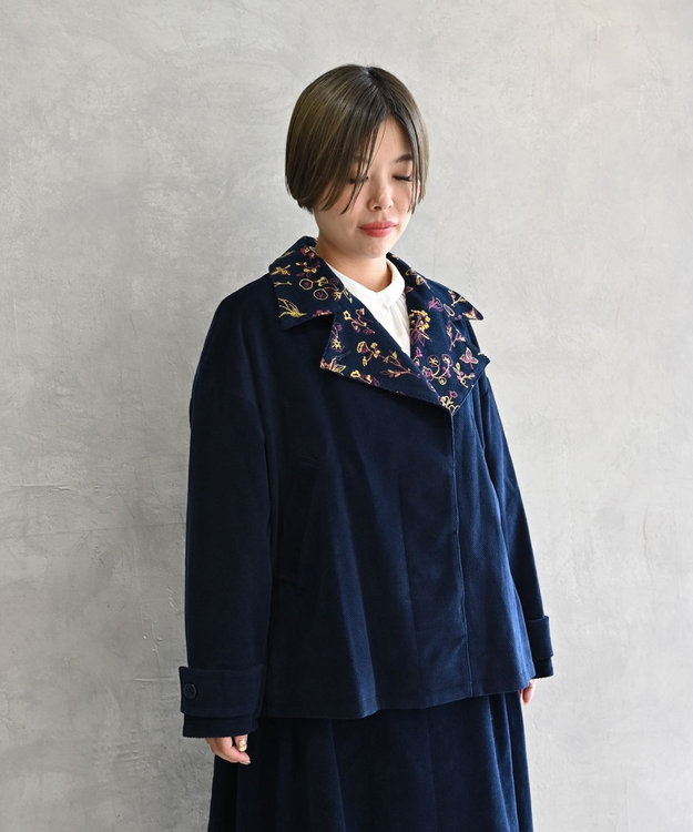 muuc 〈遠州織物の工場で織られた上質なコットンコーデュロイ生地〉花刺繍ショートコート（セットアップ可能） ネイビー