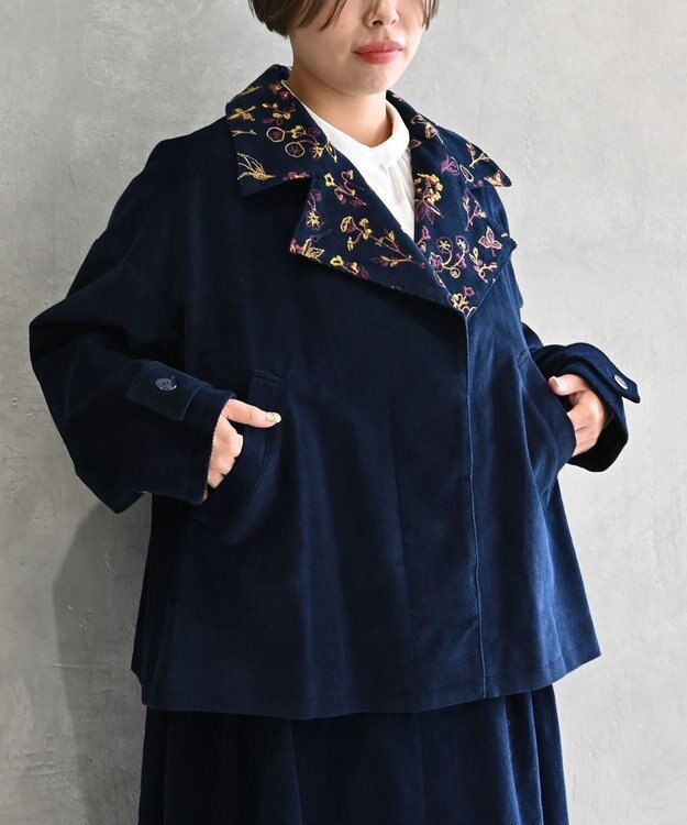 muuc 〈遠州織物の工場で織られた上質なコットンコーデュロイ生地〉花刺繍ショートコート（セットアップ可能）