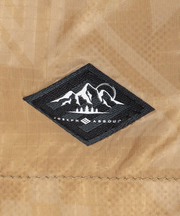 JOSEPH ABBOUD MOUNTAIN 【UNISEX】ポケッタブル ネイティブモチーベスト ベージュ系7