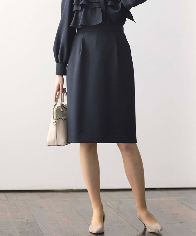 組曲 L 【KUMIKYOKU NAVY】コンフォータブルドレープ コクーンスカート ネイビー系