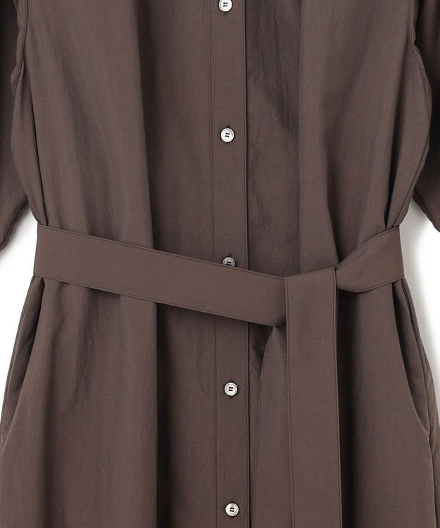23区 【洗える】マットナイロンタフタ シャツワンピース ブラウン系