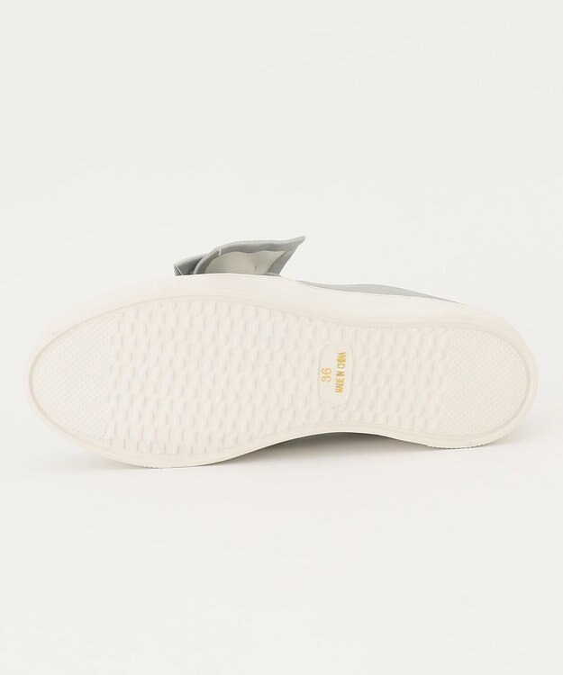 TOCCA 【晴雨兼用・軽量・抗菌消臭】NUANCE RIBBON SNEAKERS スニーカー シルバー系