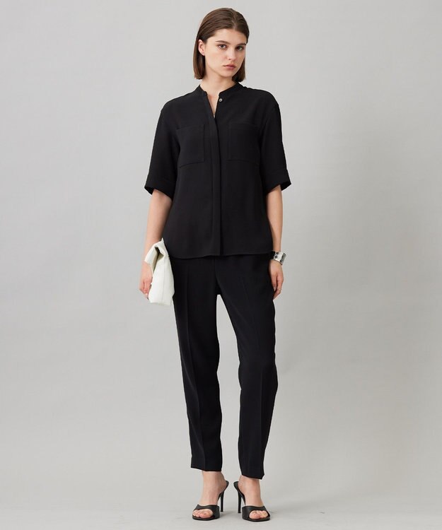 ICB 【UVカット・防シワ・洗える】ライトダブルクロス バンドカラーブラウス ブラック系