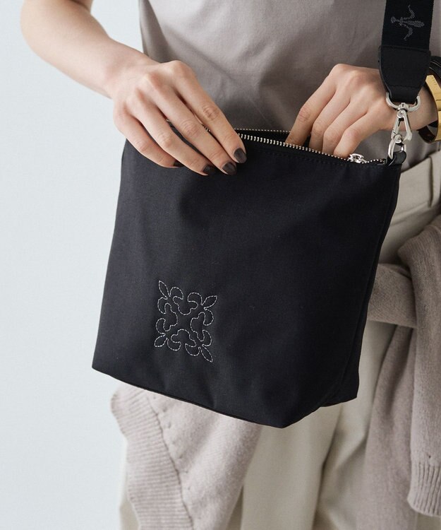 russet ＜320g/撥水性あり＞コーデュラナイロン2wayシンプルショルダーバッグ(CE-1536) Black