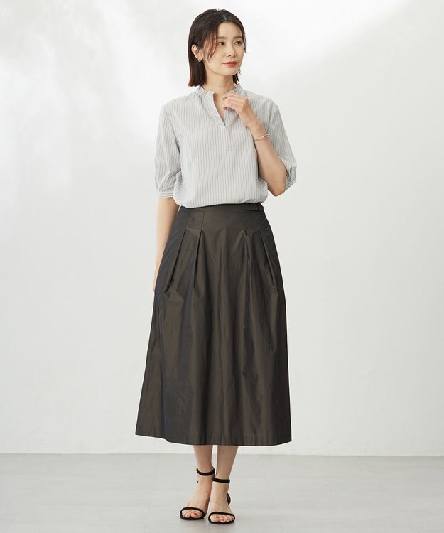 J.PRESS LADIES 【洗える・接触冷感】ドビー強撚ストライプ スキッパー ブラウス グレー×ネイビー系