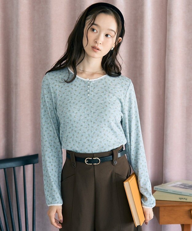 earth music&ecology 【WEB限定】アイレットジャカードタイトプルオーバー Flower yellow