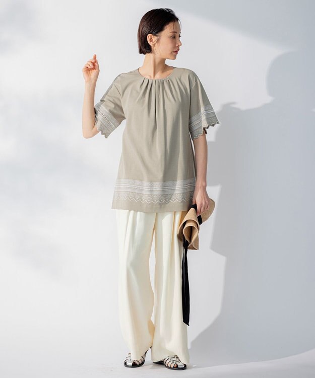 自由区 【洗える】エンブロイダリー チュニック丈カットソー カーキ系