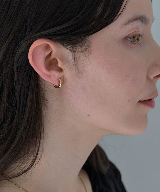 Phoebe 【痛くないシリーズ/金属アレルギー対応】ミニマルストレートフープライトフィットイヤリング　シャンパンゴールド シャンパンゴールド