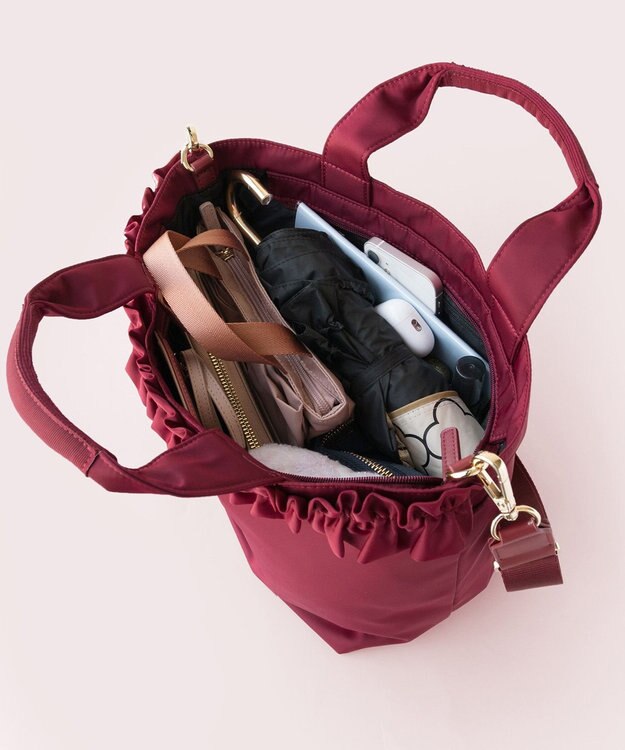 TOCCA 【ショルダー取り外し可能】FRILL GARLAND NYLONTOTE  トートバッグ レッド系