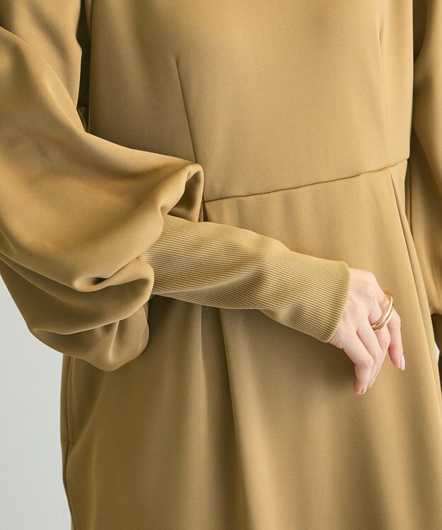 Green Parks ａ．ポンチ袖ボリュームワンピース Beige