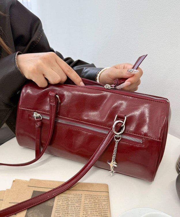 WEGO キラキラチャーム付きドラムボストンバッグ レッド