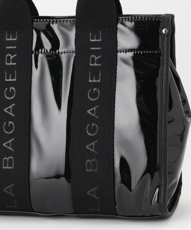 LA BAGAGERIE ソフトエナメル　ロゴテープ2WAYトートバッグ　Mサイズ ブラック