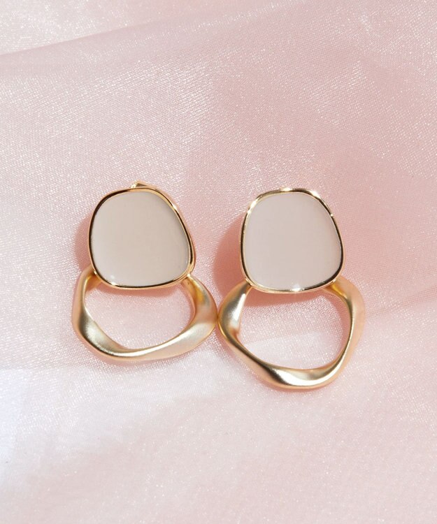 Tiaclasse カラーメタルリングピアス ゴールド×オフホワイト