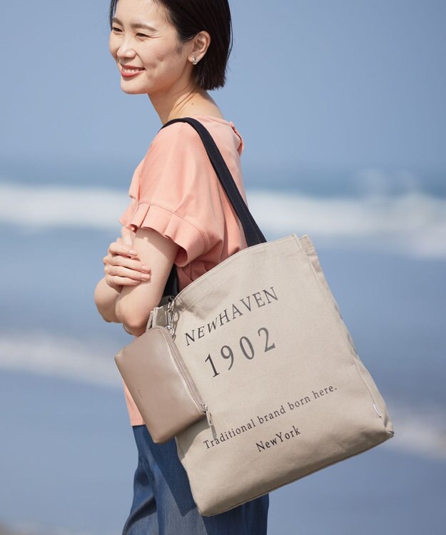 J.PRESS LADIES 【WEB限定カラーあり・A4サイズ収納可・セットアイテム】ポーチ付き PRINTED トート バッグ ブラウン系