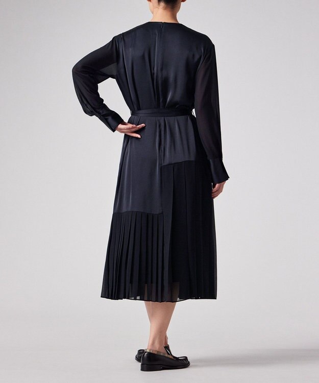 Paul Smith プリーツパネル オケージョン ワンピース ネイビー