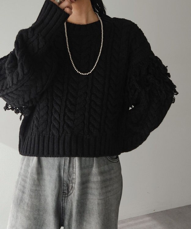 Green Parks フリンジスリーブショート丈ケーブルニット Black