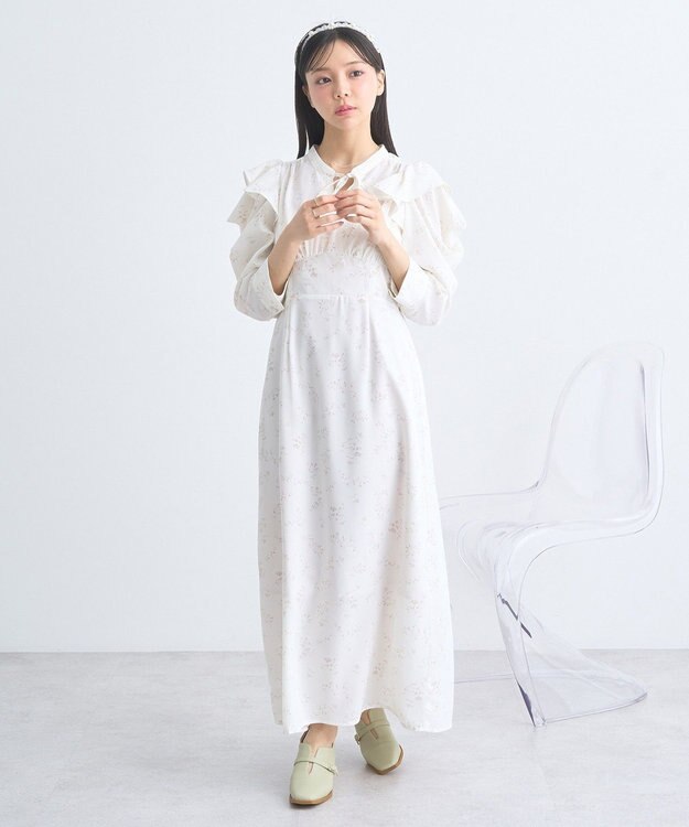 earth music&ecology ラッフルショルダーフラワーワンピース Ivory