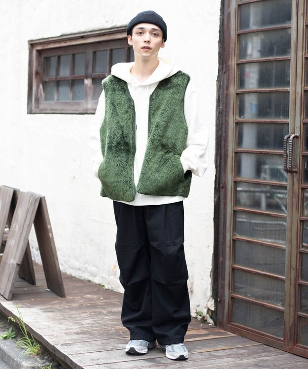 WEGO フェイクファーBIGベスト カーキ