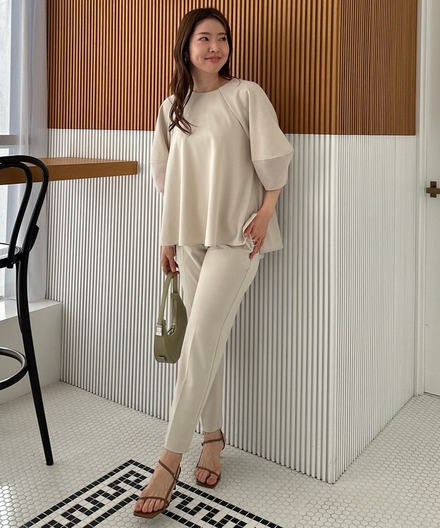 UNFILO BEAUTY MOVE シアースリーブブラウス アイボリー