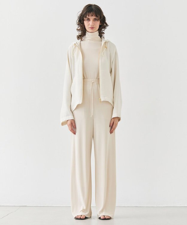 BEIGE， 【洗える・VERY 6月号掲載】MELLE / ジャージーハイネックカットソー Ecru