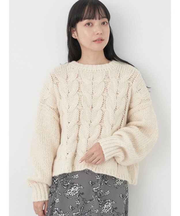 earth music&ecology ローゲージ手編み風ケーブルプルオーバー Off White