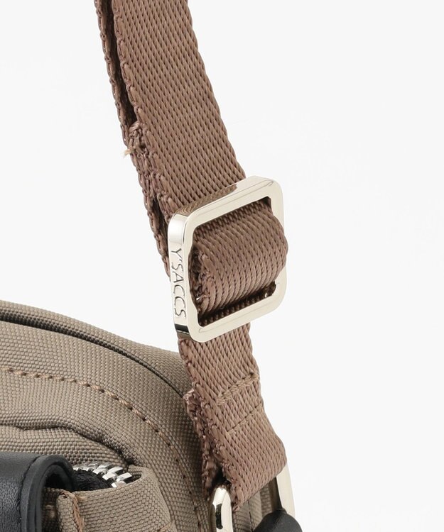 Y'SACCS ベルトスクエアミニマムショルダーバッグ グレージュ