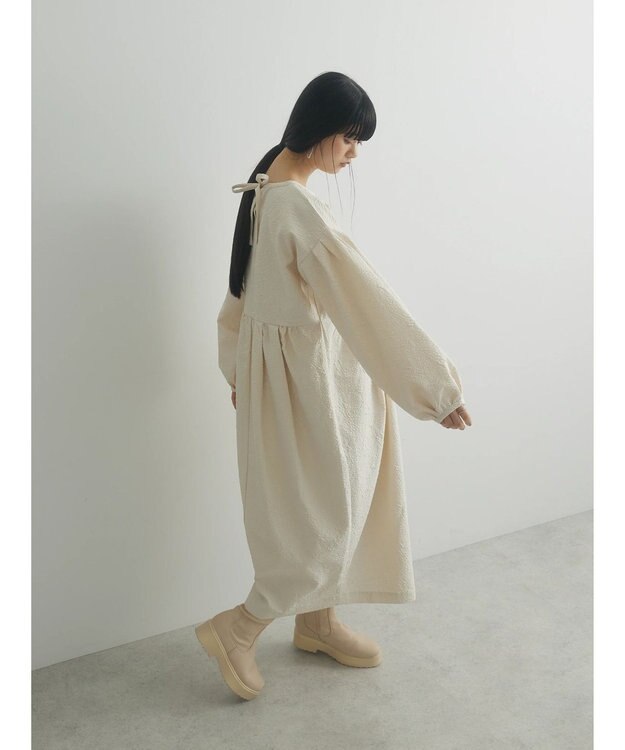 Green Parks armonia. エンボスタックコクーンワンピース Ivory