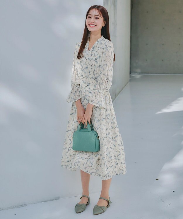 Tiaclasse 【洗える】プリントボウタイ柄ワンピース アイボリー