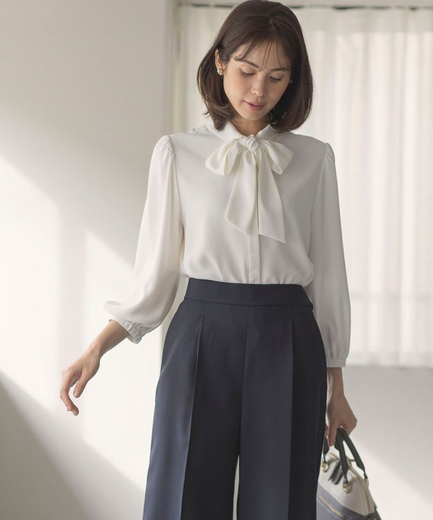 組曲 L 【KUMIKYOKU NAVY】ジョーゼットシフォン2WAY ボウタイブラウス パールホワイト系