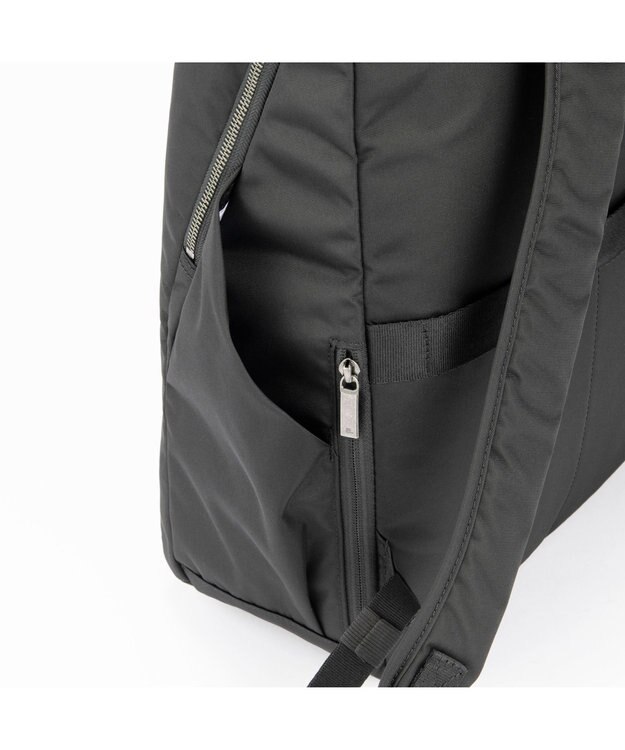 ACE BAGS & LUGGAGE 【軽量】 ace. ルフィラ リュックサック B4 15.6インチPC収納 17912 エース ブラック