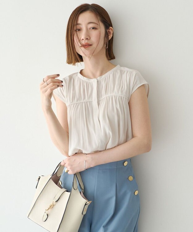 YECCA VECCA <<接触冷感>>フレンチスリーブギャザーブラウス Off White