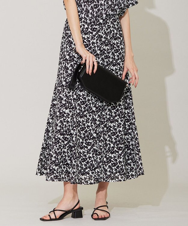 ICB 【洗える】シルエットフラワープリント マーメイドスカート ブラックベース柄