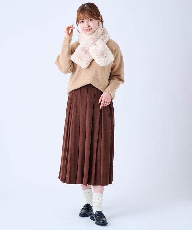 MOONBAT estaa【洗える】ポメラニアンみたいなふわふわフェイクファーマフラー オフホワイト